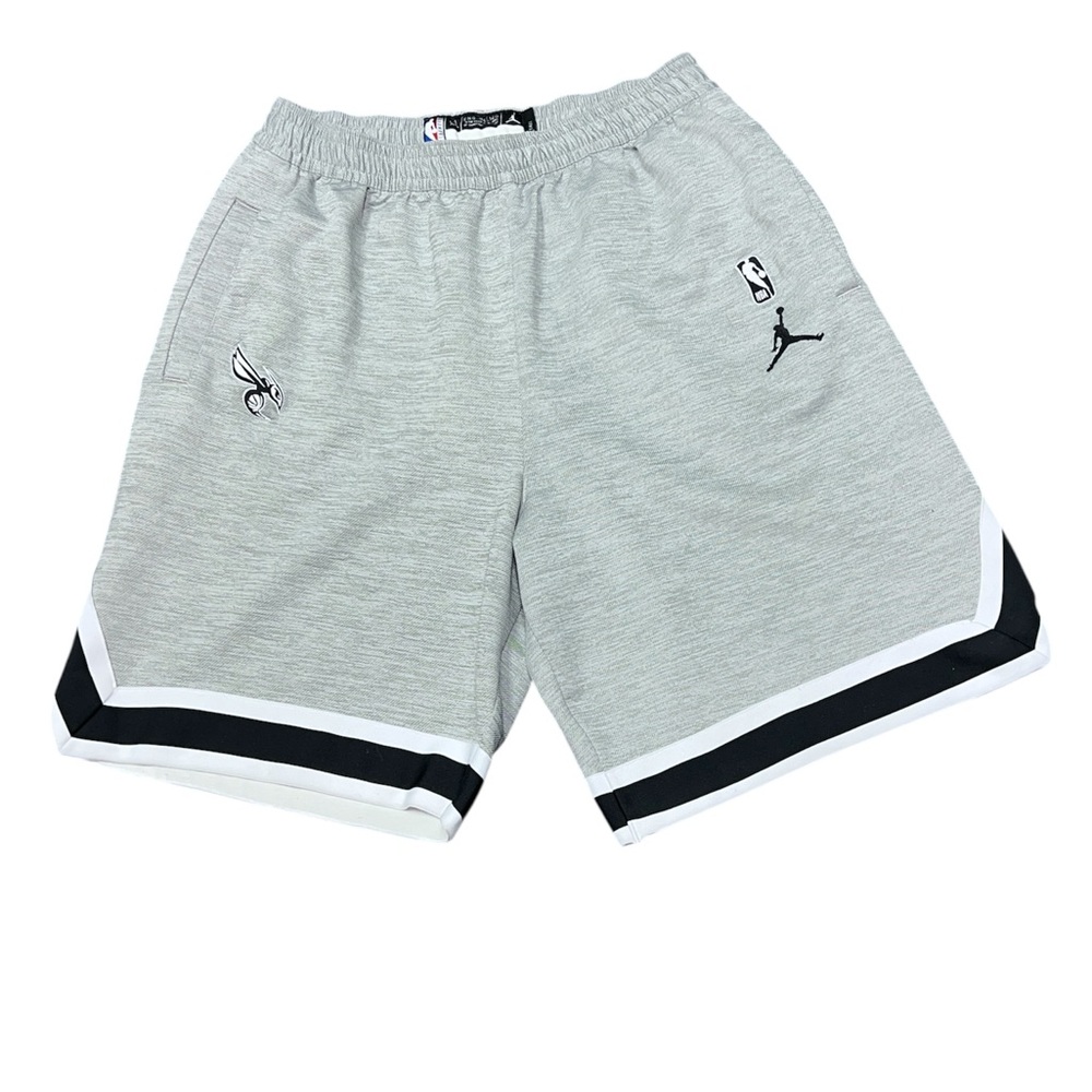 Nike Jordan Men's Charlotte Hornets Team Issued Gray Shorts Size XLT